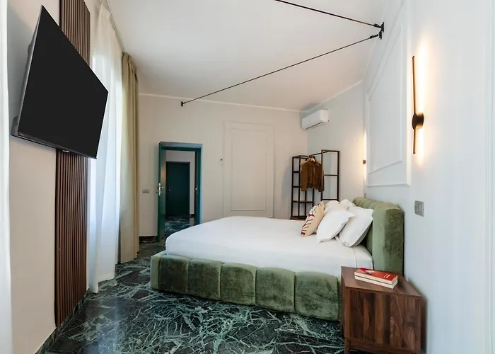 Deza Cavour Harmony Apartament *